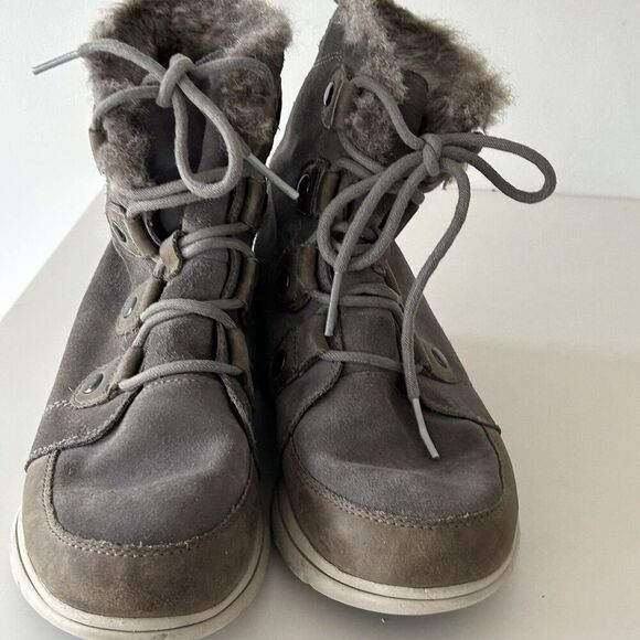 Sorel Explorer Joan Boots Size 7 US Gray Suede Faux Fur Insulated Winter - Picture 8 of 8